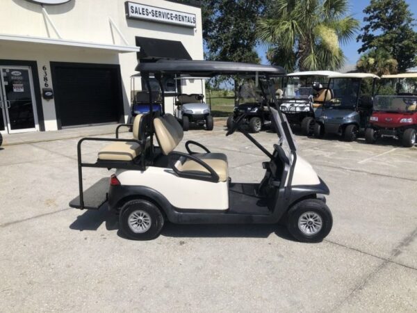 2017 Club Car® Precedent i2 Electric - Image 3