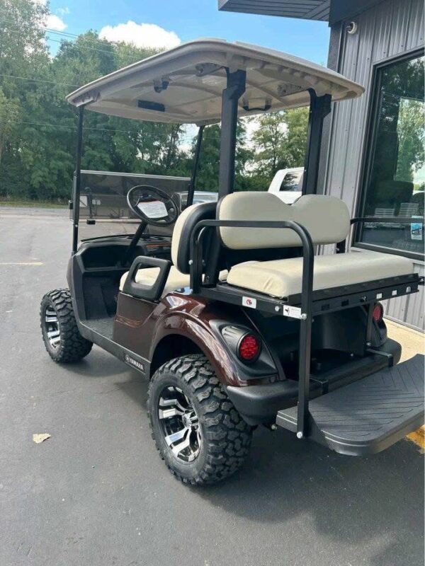 2020 Yamaha Drive2 EFI Gas Golf Cart - Image 5